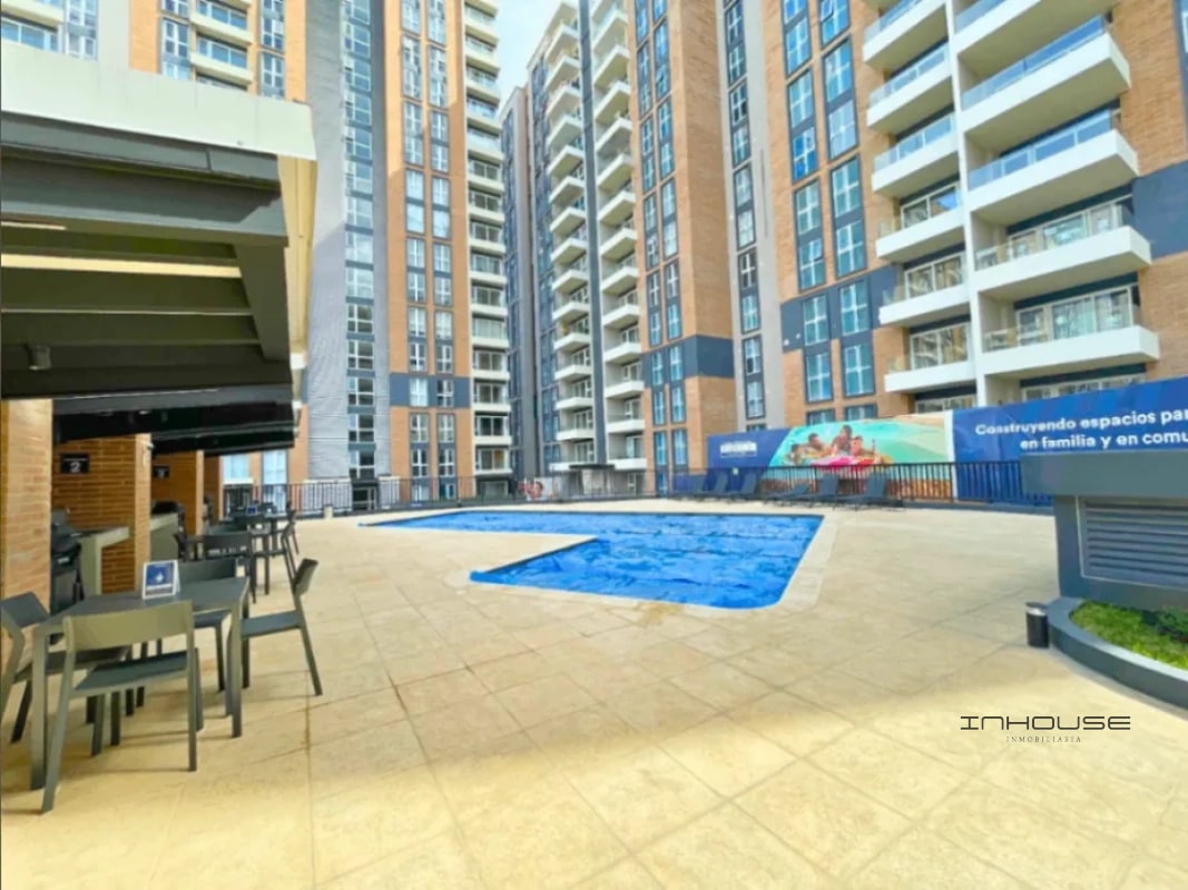 APARTAMENTO EN RENTA ZONA 7 PARQUE MATEO PRIMER NIVEL - 1