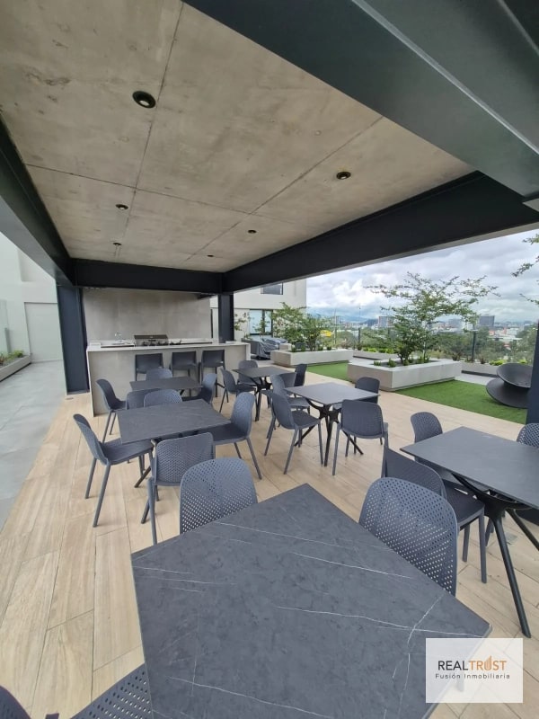 VENTA APARTAMENTO AMUEBLADO EDIFICIO MERAKI ZONA 10 - 14