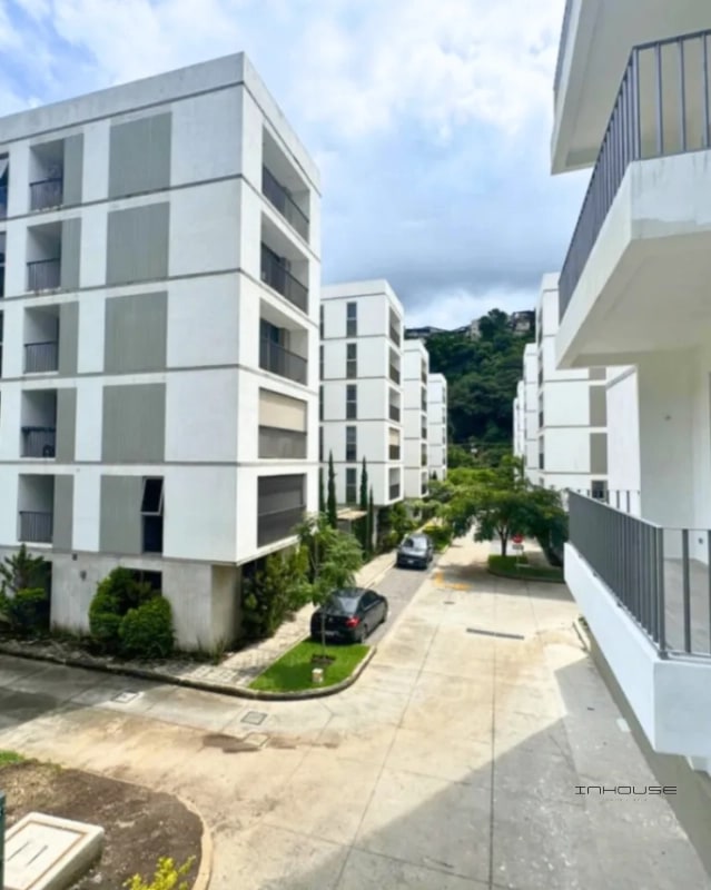 APARTAMENTO EN RENTA ZONA 13 IRIDIA CON AMPLIA TERRAZA - 15