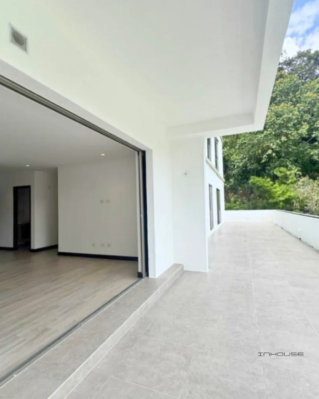 APARTAMENTO EN RENTA ZONA 13 IRIDIA CON AMPLIA TERRAZA - 11