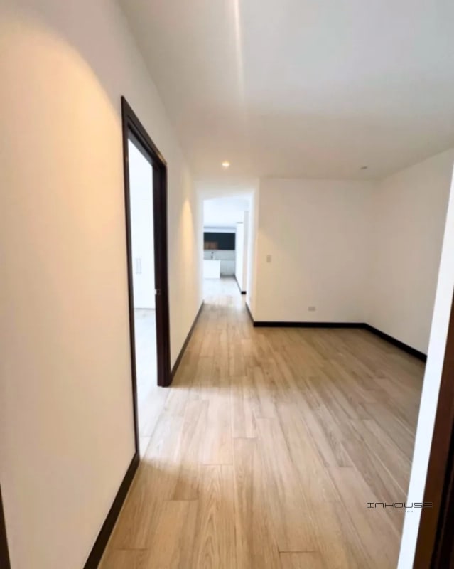 APARTAMENTO EN RENTA ZONA 13 IRIDIA CON AMPLIA TERRAZA - 5