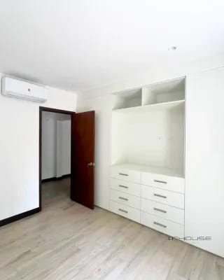 APARTAMENTO EN RENTA ZONA 13 IRIDIA CON TERRAZA — Apartamento en Alquiler en Zona 13, Guatemala, Ciudad — miniatura 6 de 16