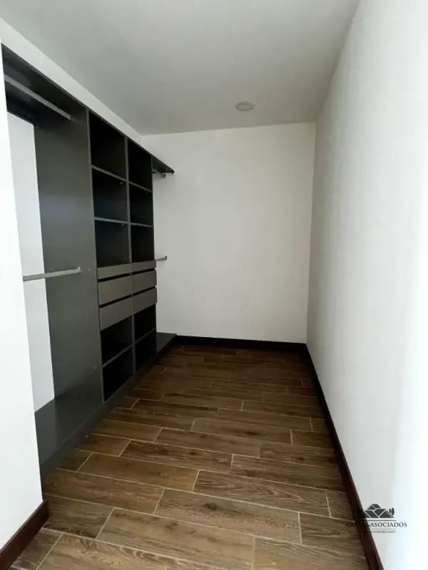 APARTAMENTO EN VENTA ZONA 15 — Apartamento en Venta en Zona 15, Guatemala, Ciudad — foto 5 de 5