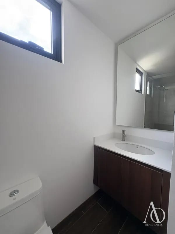 Apartamento en Alquiler Edificio Vila Quince, zona 15 VH2 N6-N7 / EN DIRECTO 04 — Apartamento en Alquiler en Vila Quince, Zona 15, Guatemala, Ciudad — foto 5 de 9