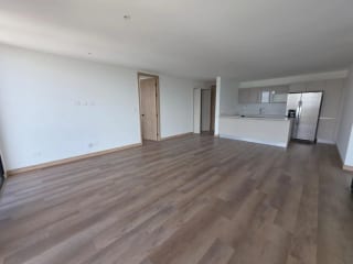 APARTAMENTO EN RENTA ZONA 15 TOMUS — Apartamento en Alquiler en Tomus, Zona 15, Guatemala, Ciudad — miniatura 4 de 8