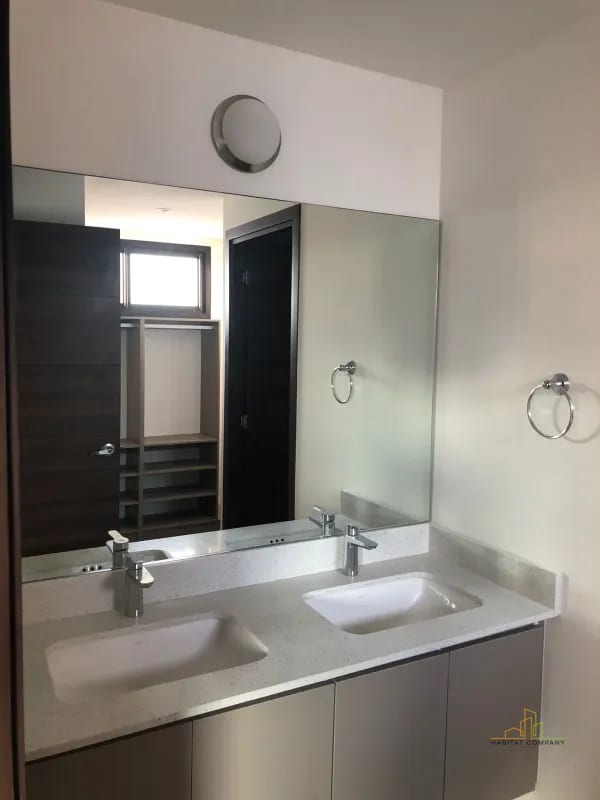 Apartamento en Renta zona 15- PARQUE 15 - Tiene vista hacia las piscinas- — Apartamento en Alquiler en Zona 15, Guatemala, Ciudad — foto 4 de 8