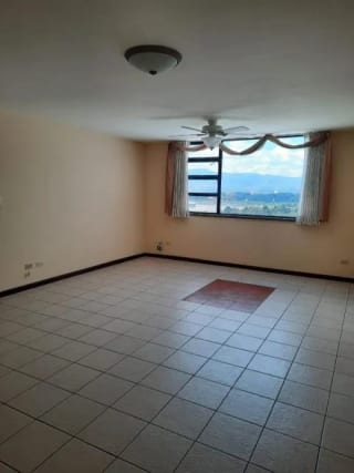 VENTA DE  APARTAMENTO ZONA 14 SANTORINI AMERICAS CON BONITA VISTA — Apartamento en Venta en Santorini Américas, Zona 14, Guatemala, Ciudad — miniatura 8 de 8