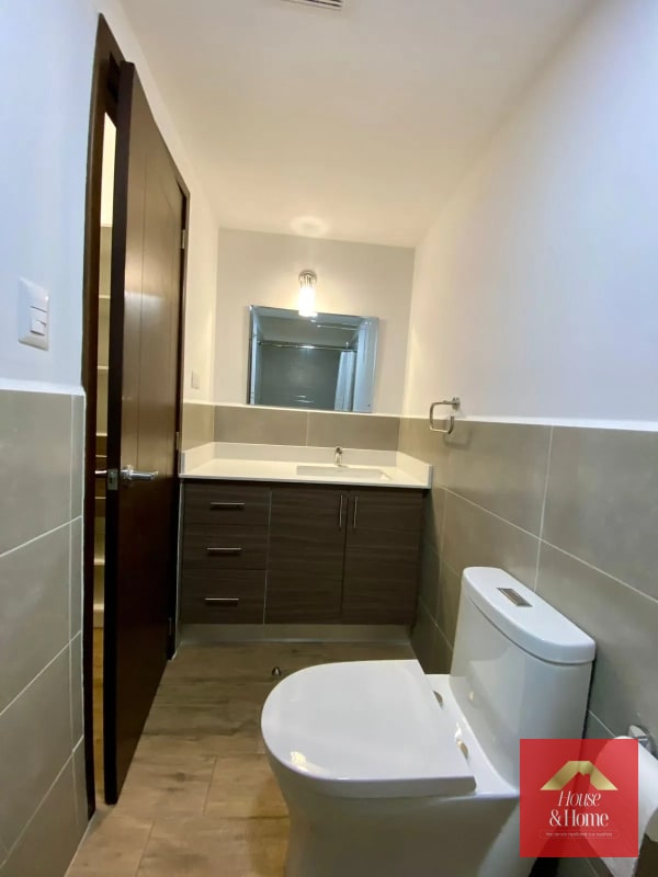 Apartamento amueblado en venta zona 10 - Actualmente rentado - 10