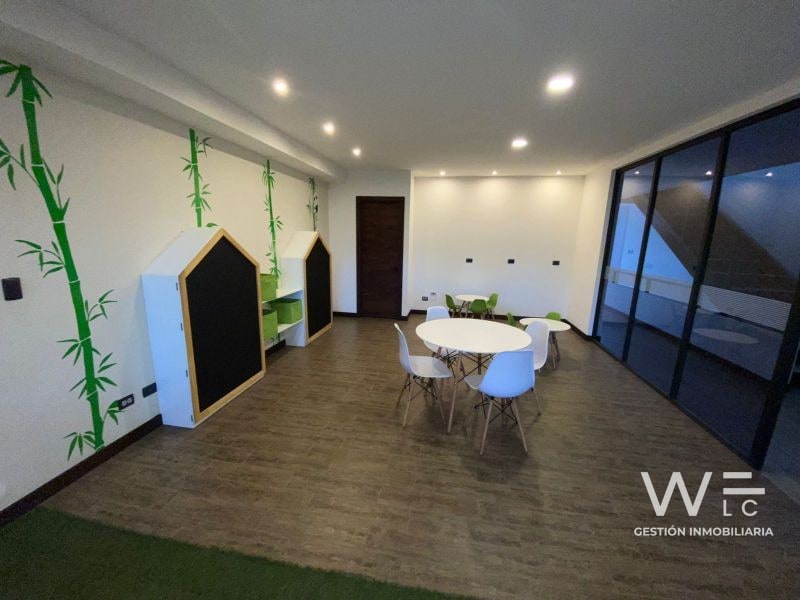 VENDO APARTAMENTO ZONA 16 - 16