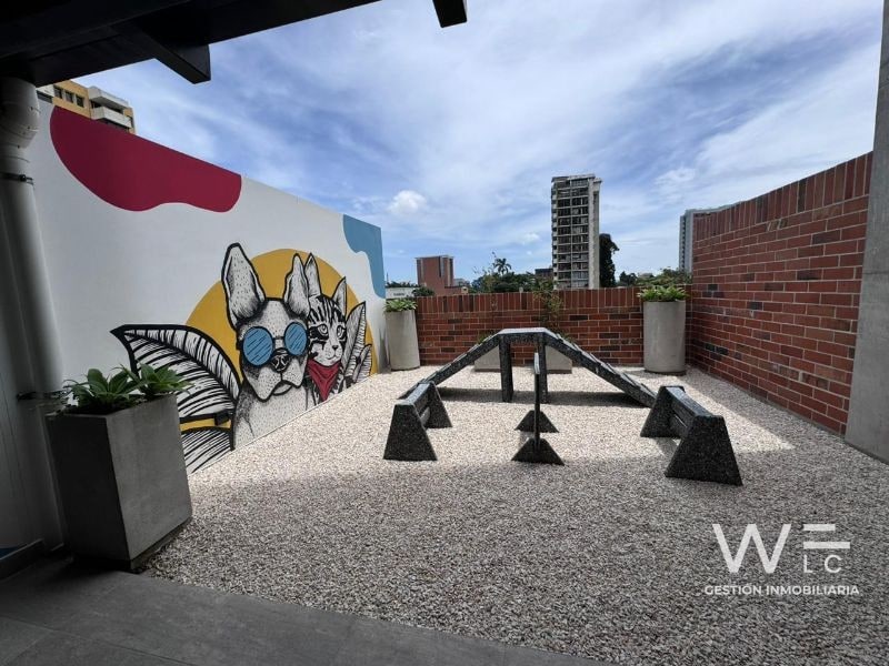 VENDO APARTAMENTO ZONA 10                  CODIGO: 1001-R-470 - 10