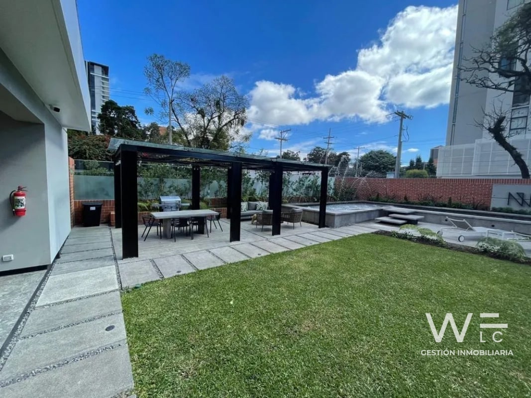 VENDO APARTAMENTO ZONA 14 NOVUS - 8