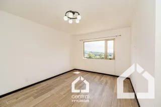 Amplio y moderno apartamento de 3 habitaciones en RENTA en Segheria zona 14 — Apartamento en Alquiler en Segheria, Zona 14, Guatemala, Ciudad — miniatura 6 de 12