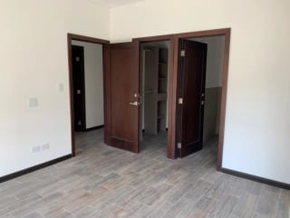 Apartamento en renta Lirios de Cayala — Apartamento en Alquiler en Zona 16, Guatemala, Ciudad — miniatura 14 de 17