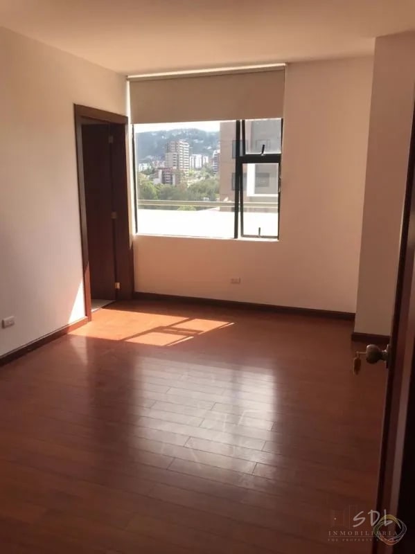Zona 15, edificio Orleans - 3