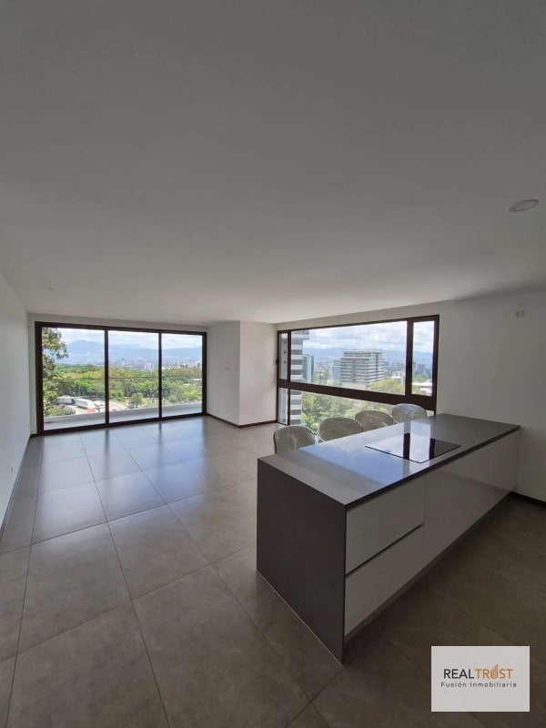 EN VENTA PRECIOSO APARTAMENTO CON TERRAZA, SAN LÁZARO ZONA 15 - 12