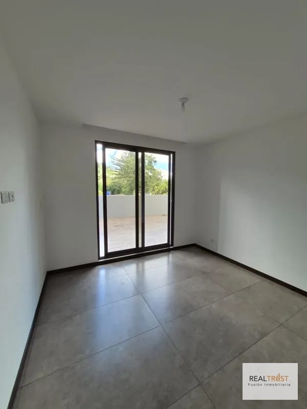 EN VENTA PRECIOSO APARTAMENTO CON TERRAZA, SAN LÁZARO ZONA 15 — Apartamento en Venta en San Lázaro, Zona 15, Guatemala, Ciudad — foto 5 de 12
