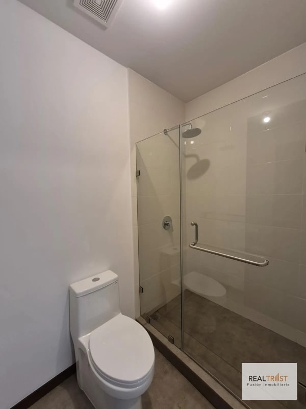 EN VENTA PRECIOSO APARTAMENTO CON TERRAZA, SAN LÁZARO ZONA 15 - 3