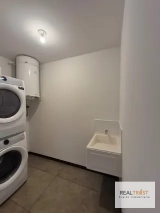 EN VENTA PRECIOSO APARTAMENTO CON TERRAZA, SAN LÁZARO ZONA 15 — Apartamento en Venta en San Lázaro, Zona 15, Guatemala, Ciudad — miniatura 2 de 12