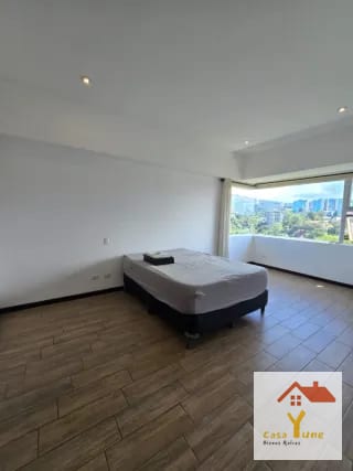 Apartamento en alquiler zona 10 amueblado Ferrara 10 — Apartamento en Alquiler en Zona Pradera, Zona 10, Guatemala, Ciudad — miniatura 3 de 14