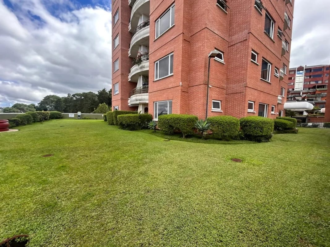 Apartamento en Alquiler Edificio Las Pilas Zona 15 — Apartamento en Alquiler en Las Pilas, Zona 15, Guatemala, Ciudad — foto 2 de 17