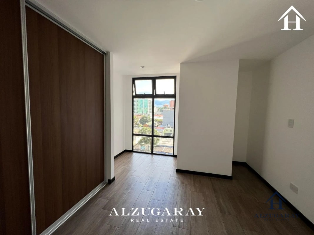 APTO NIVEL ALTO C/ VISTA	 2 HAB. / EDIFICIO IQ10 Z.10 - 7