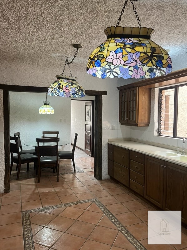 Apartamento grande en san Lázaro zona 15 - 10