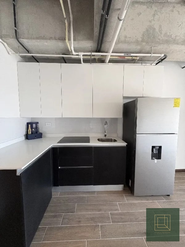 Apartamento en renta en edificio Séptimo zona 4 - 9