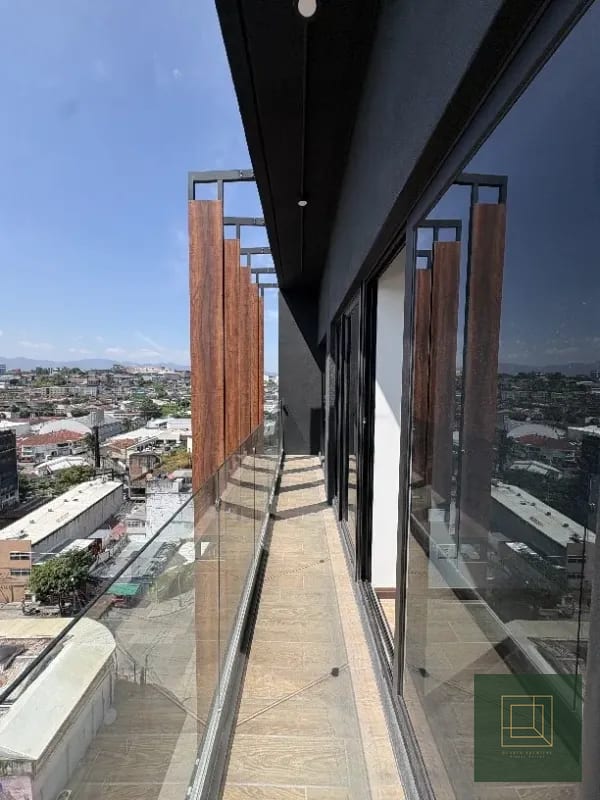 Apartamento en renta en edificio Séptimo zona 4 — Apartamento en Alquiler en Séptimo, Zona 4, Guatemala, Ciudad — foto 2 de 10