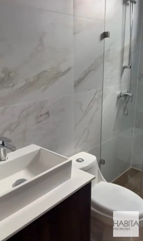 Apartamento en Venta y/o Renta zona 10 - 7