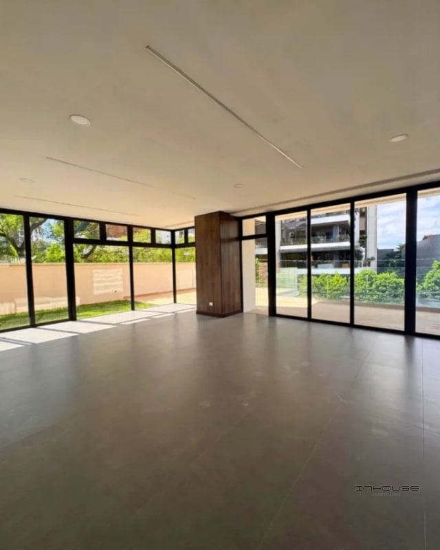 APARTAMENTO EN VENTA ZONA 15 -EDIFICIO ARLES- NIVEL ALTO - 2