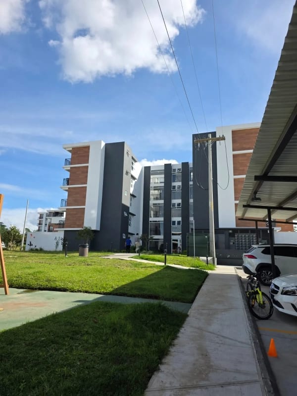 Apartamento en RENTA Senderos Zona 16 — Apartamento en Alquiler en Zona 16, Guatemala, Ciudad — foto 13 de 13
