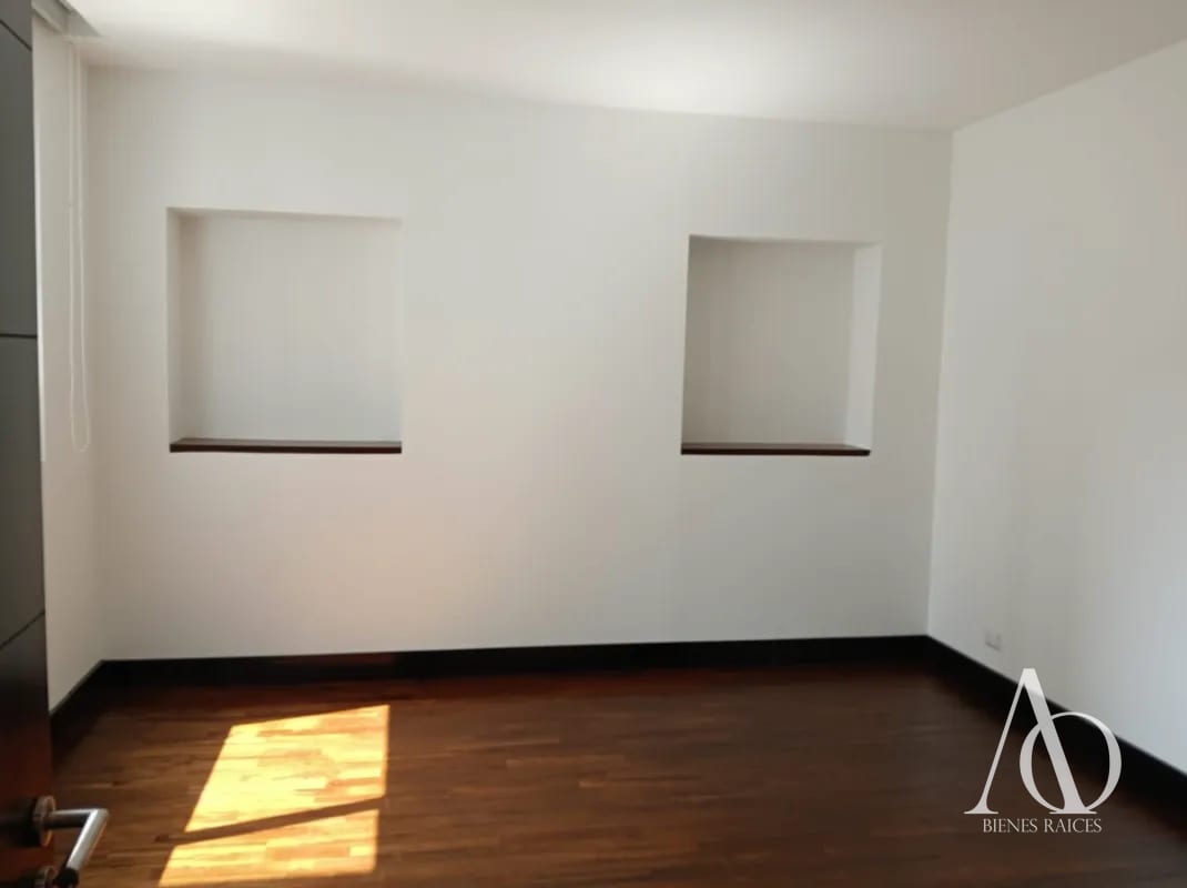 Apartamento en Alquiler Edificio Quinta Avenida, zona 14 N7/8 / EN DIRECTO — Apartamento en Alquiler en Quinta Avenida, Zona 14, Guatemala, Ciudad — foto 7 de 8