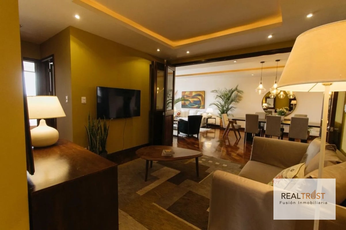 Apartamento AMUEBLADO EN RENTA zona 10 - 8