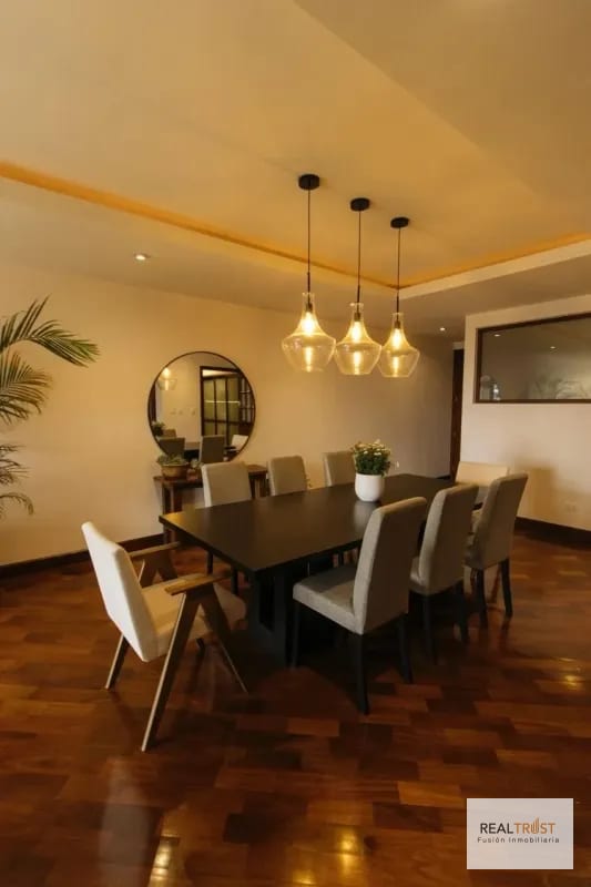 Apartamento AMUEBLADO EN RENTA zona 10 — Apartamento en Alquiler en Zona 10, Guatemala, Ciudad — foto 3 de 9