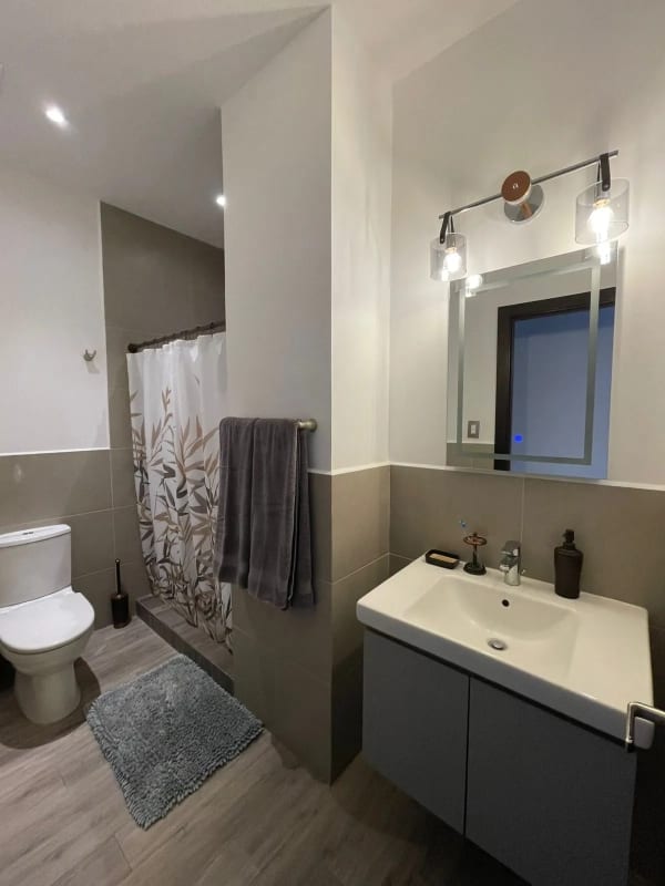 Apto amoblado en renta en LIRIOS DE CAYALÁ zona 16 — Apartamento en Alquiler en Lirios de Cayalá II, Zona 16, Guatemala, Ciudad — foto 5 de 10
