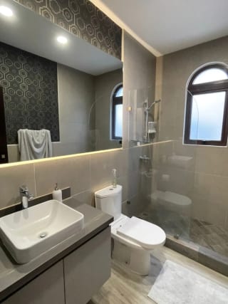 Apto amoblado en renta en LIRIOS DE CAYALÁ 2 zona 16 — Apartamento en Alquiler en Lirios de Cayalá II, Zona 16, Guatemala, Ciudad — miniatura 5 de 13