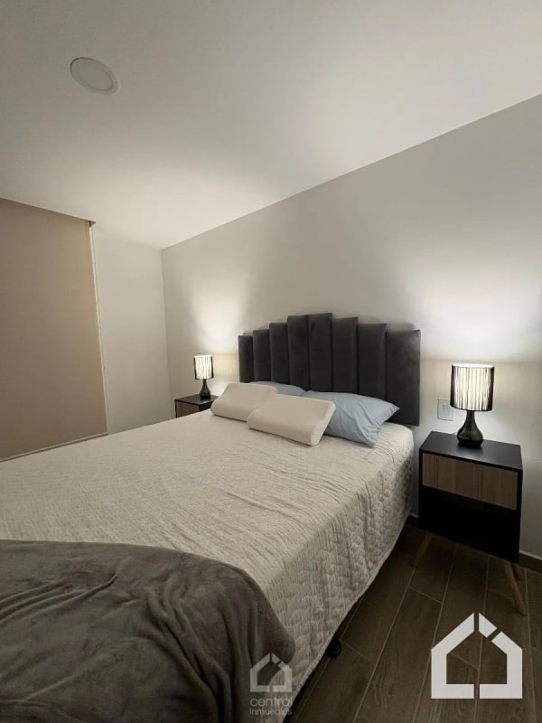 Apartamento amueblado de 2 habitaciones en RENTA en Parque 14 - 3