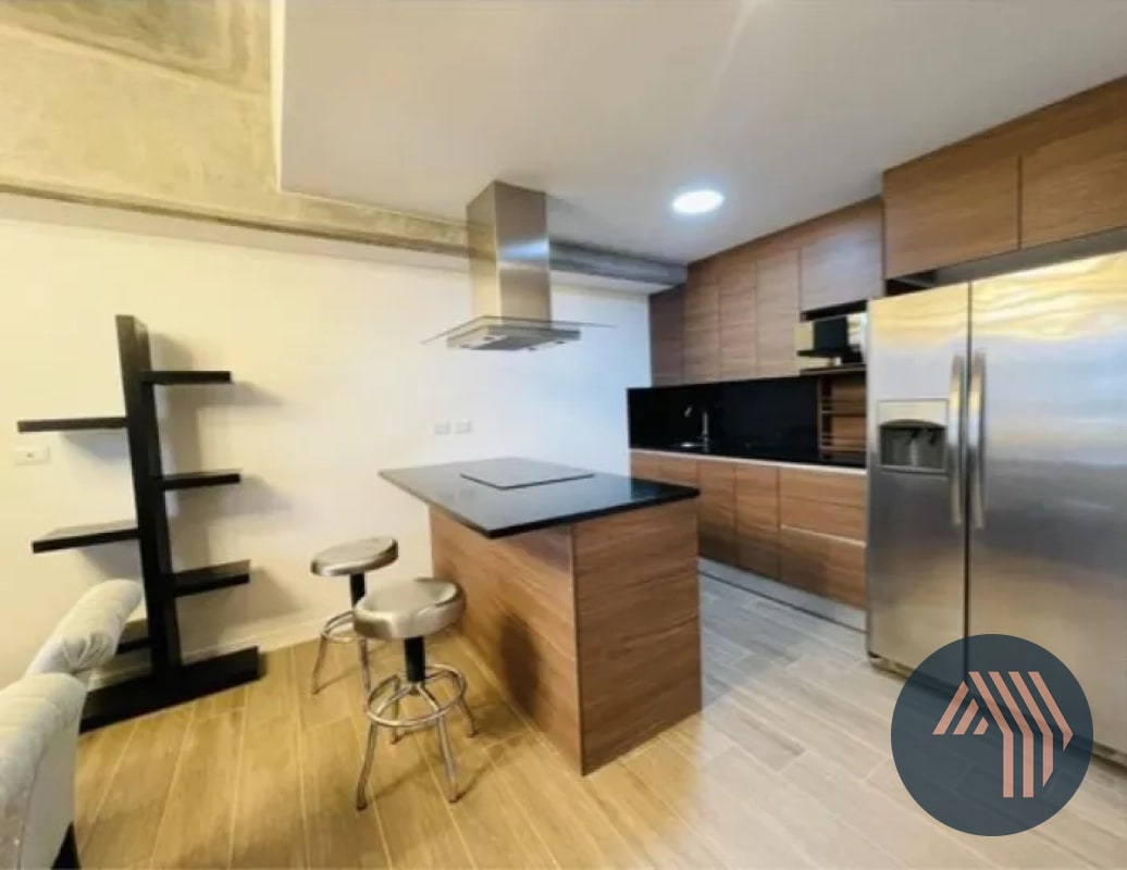 ALQUILER DE MODERNO APTO. AMUEBLADO - GRANAT, ZONA 4 - 13