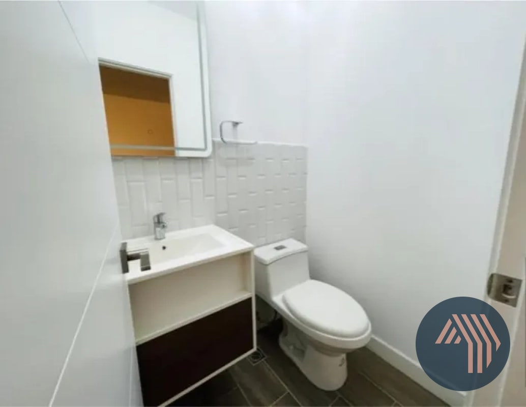 ALQUILER DE MODERNO APTO. AMUEBLADO - GRANAT, ZONA 4 - 6