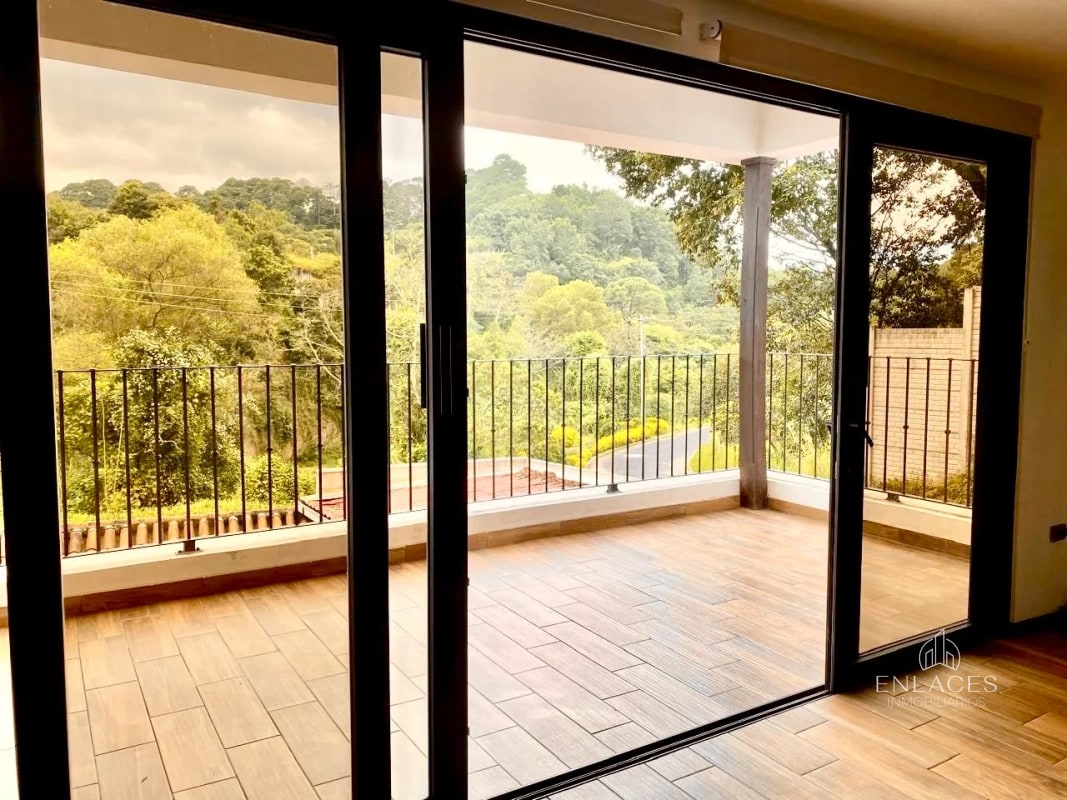 Zona 16 • Apartamento en renta • Edificio Natur Premium - 12