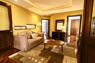 Apartamento amueblado en renta zona 10 — Apartamento en Alquiler en Zona 10, Guatemala, Ciudad — miniatura 2 de 6