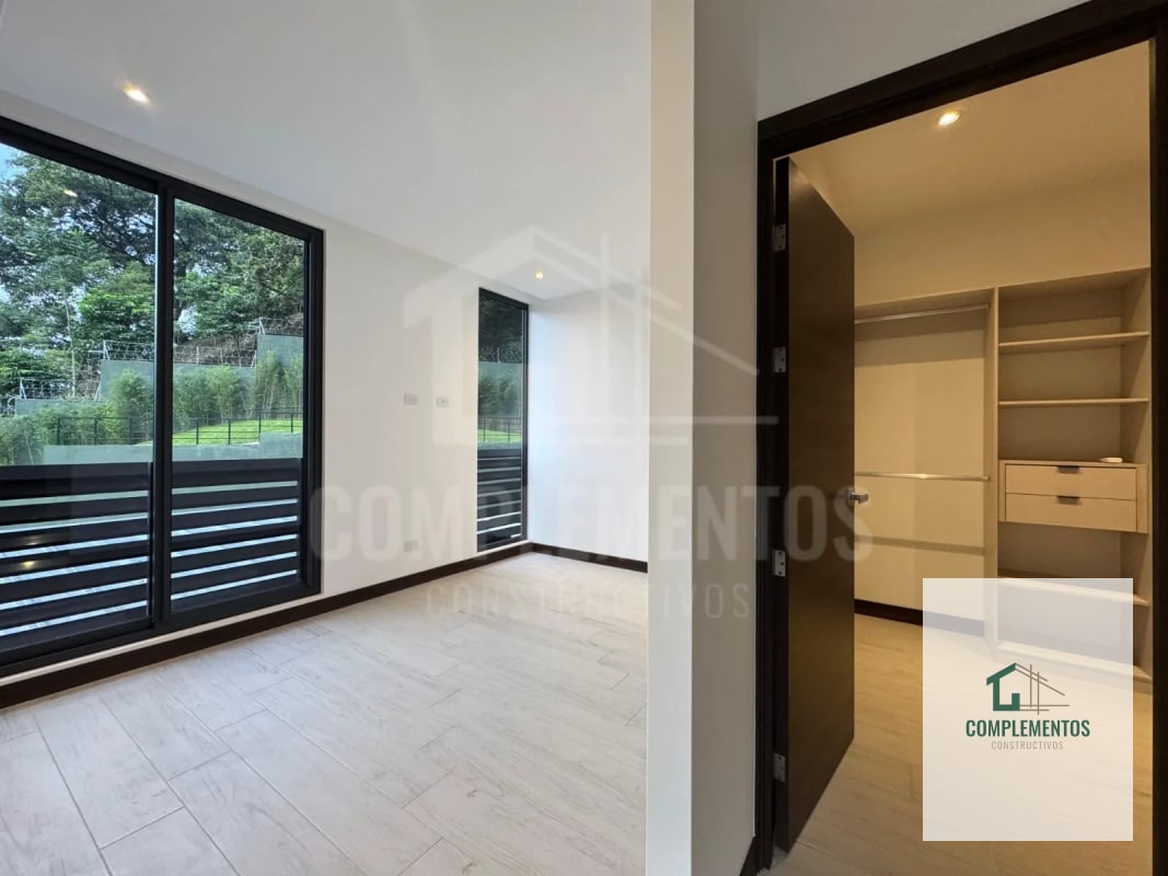 Apartamento en renta zona 15 - 8