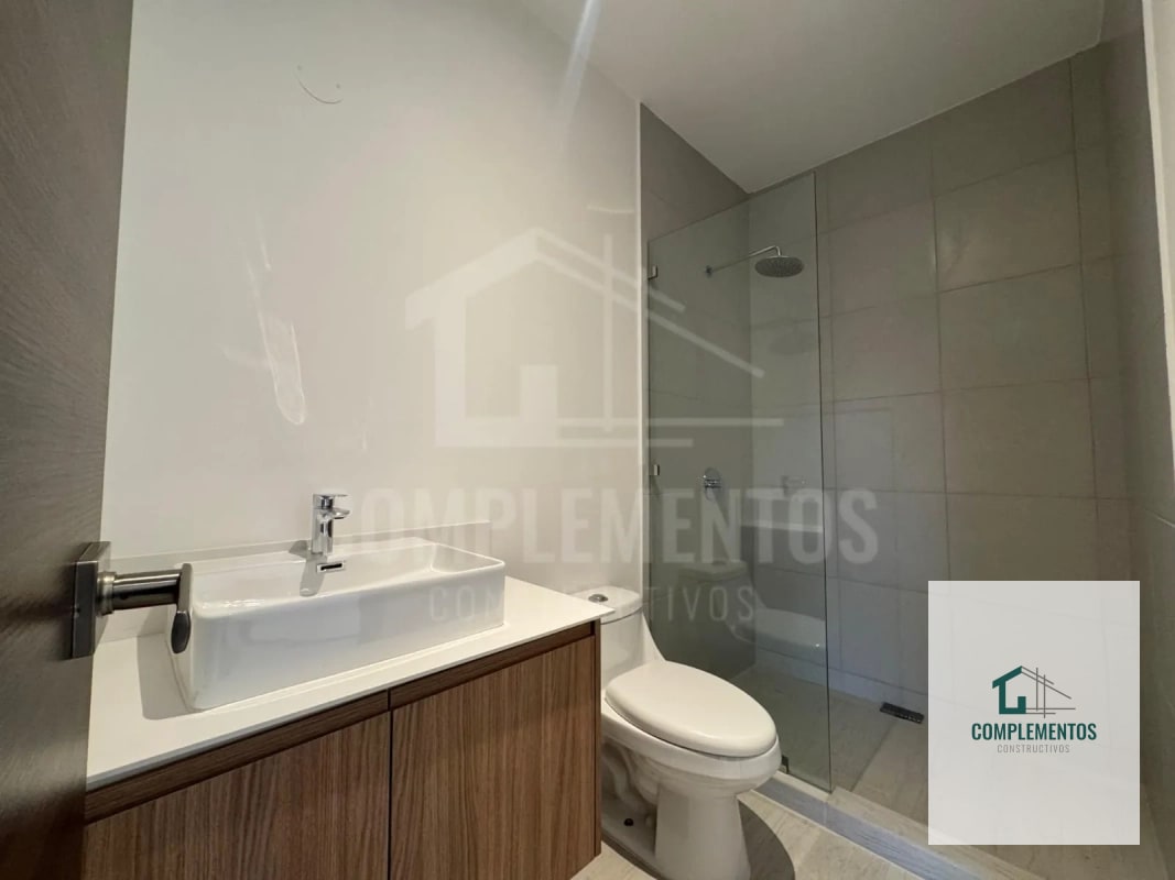 Apartamento en renta zona 15 - 5