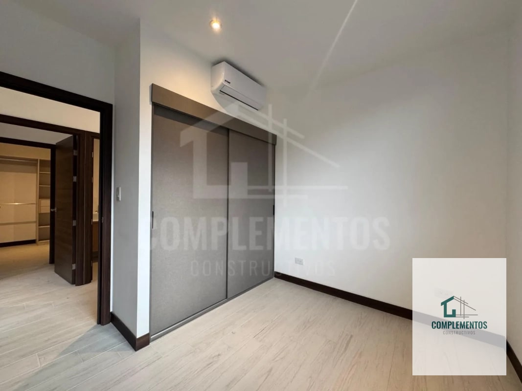 Apartamento en renta zona 15 - 4
