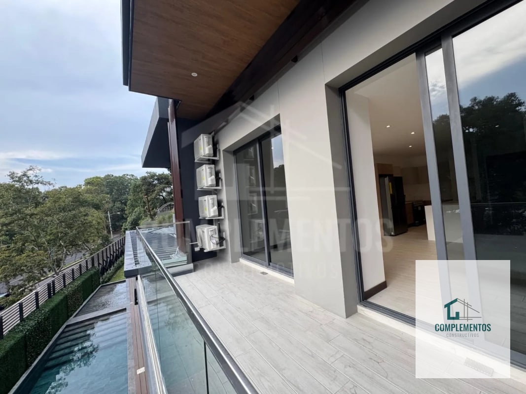 Apartamento en renta zona 15 - 1