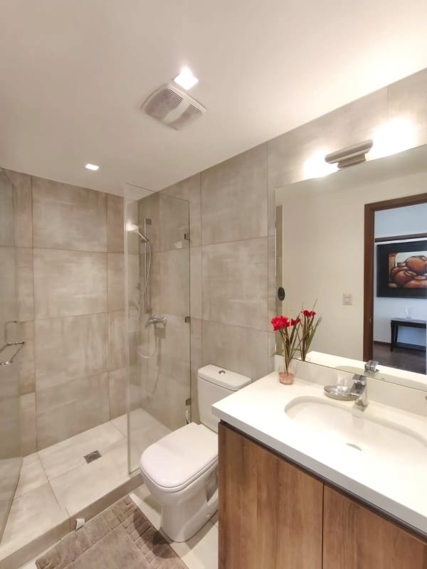 Apartamento Amueblado en Renta - Zona 10 (Opción a Venta) — Apartamento en Alquiler en Zona 10, Guatemala, Ciudad — foto 12 de 17