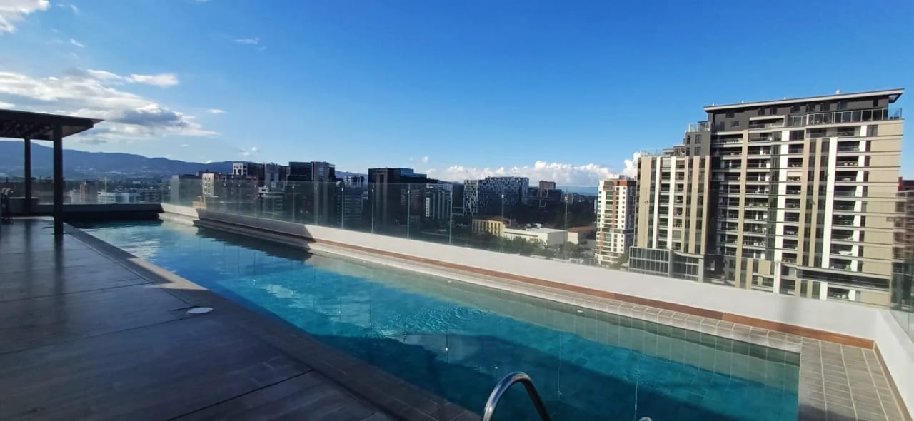Apartamento Amueblado en Renta - Zona 10 (Opción a Venta) — Apartamento en Alquiler en Zona 10, Guatemala, Ciudad — foto 5 de 17