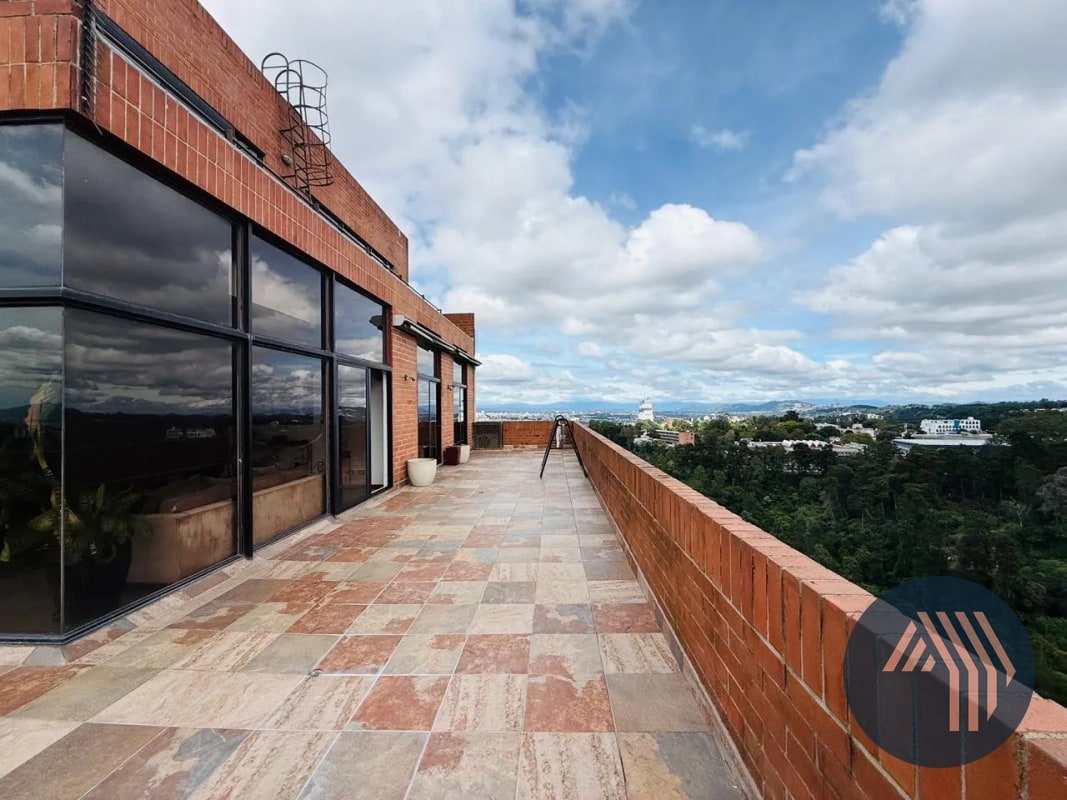 ALQUILER DE PENTHOUSE CON AMPLIA TERRAZA - CATALONIA, ZONA 15 - 10