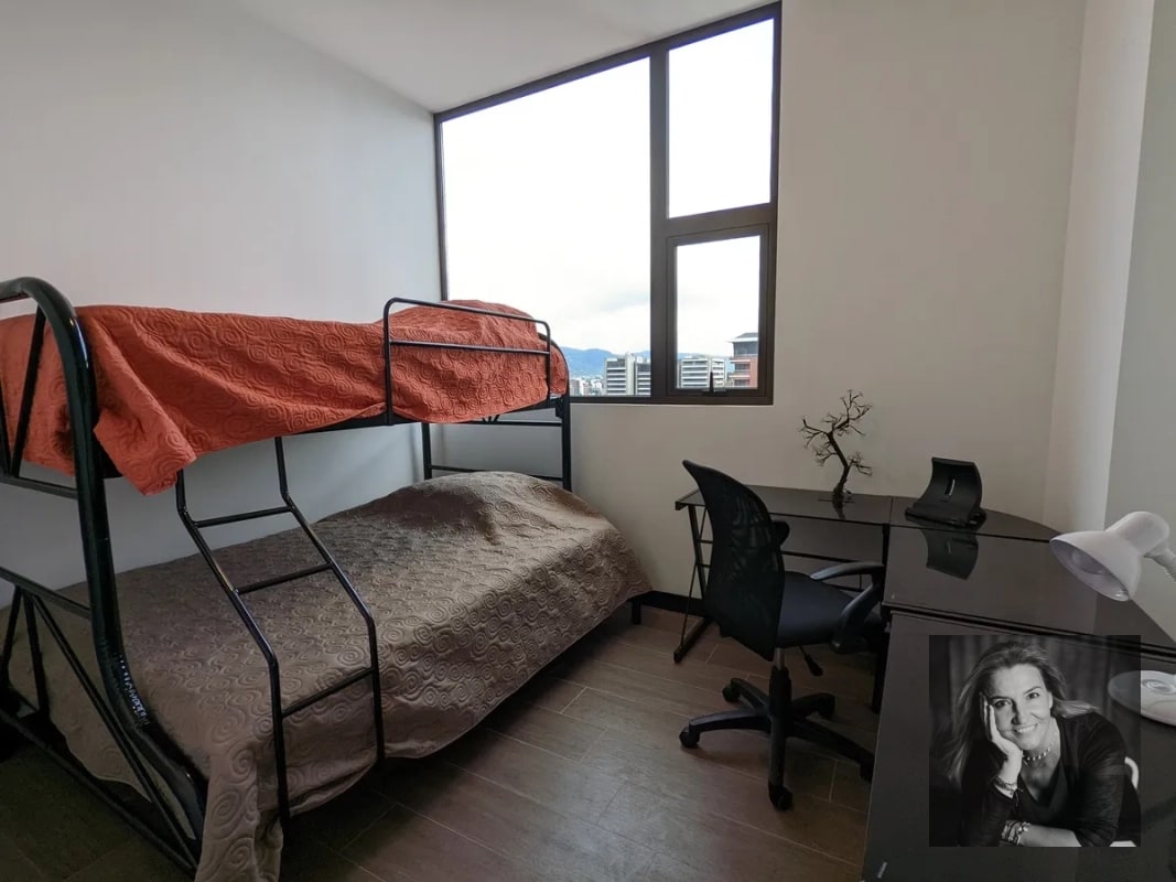 Apartamento Amueblado en Venta – Edificio DiagoSeis, Zona 10 - 8