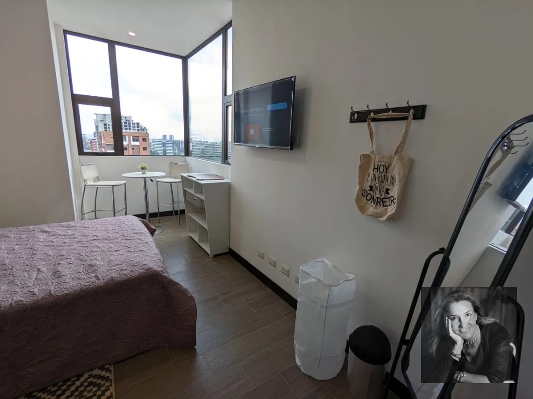 Apartamento Amueblado en Venta – Edificio DiagoSeis, Zona 10 - 2